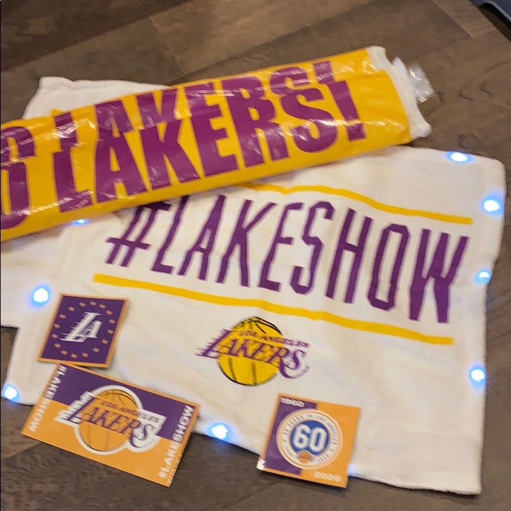 NBA. Lakers fan bundle - Picture 3 of 5